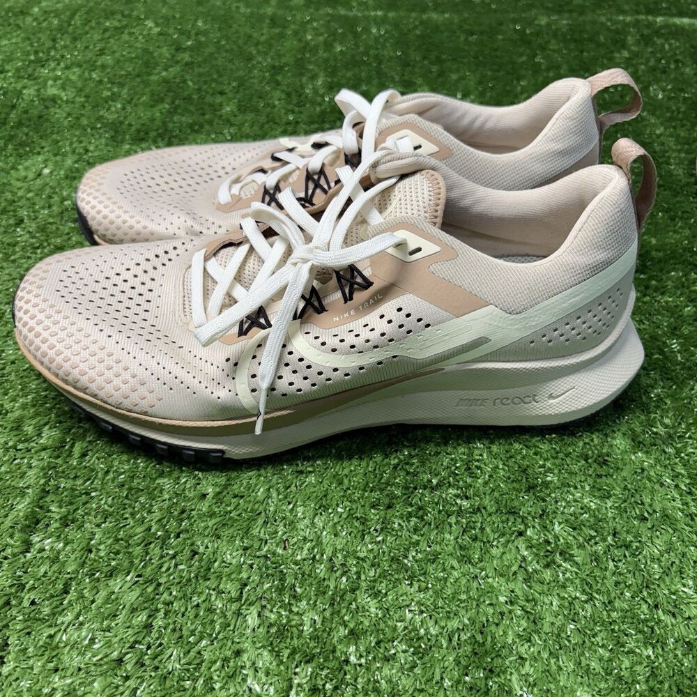 Nike React Pegasus Trail 4 Shoes Women's Sz 10 Sanddrift Running Hiking Sneakers